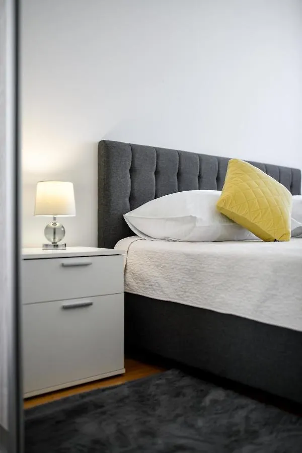 Modern Apartment For 2025' Vacation In Zadar