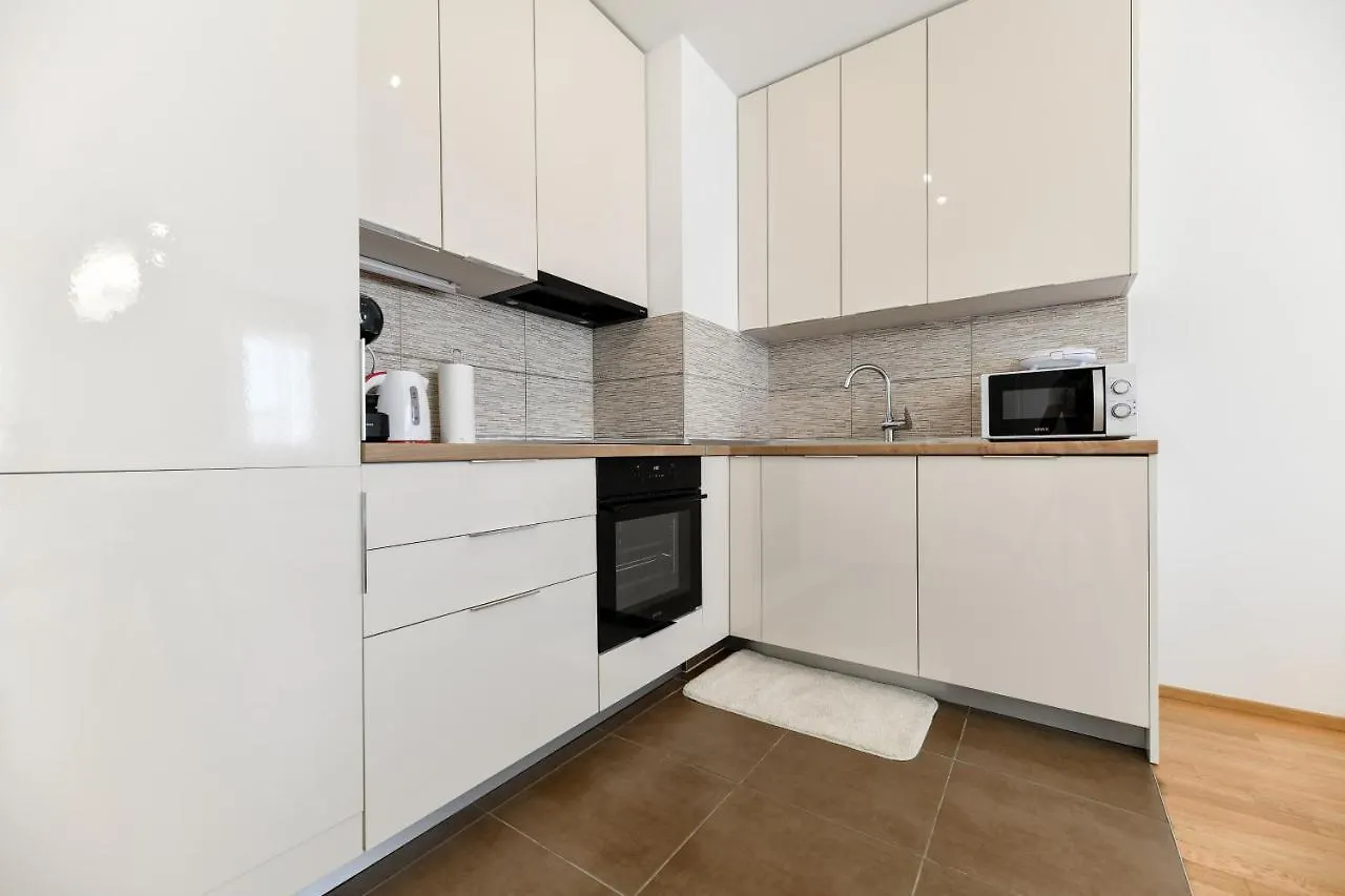 Modern Apartment For 2025' Vacation In ザダル 0*,