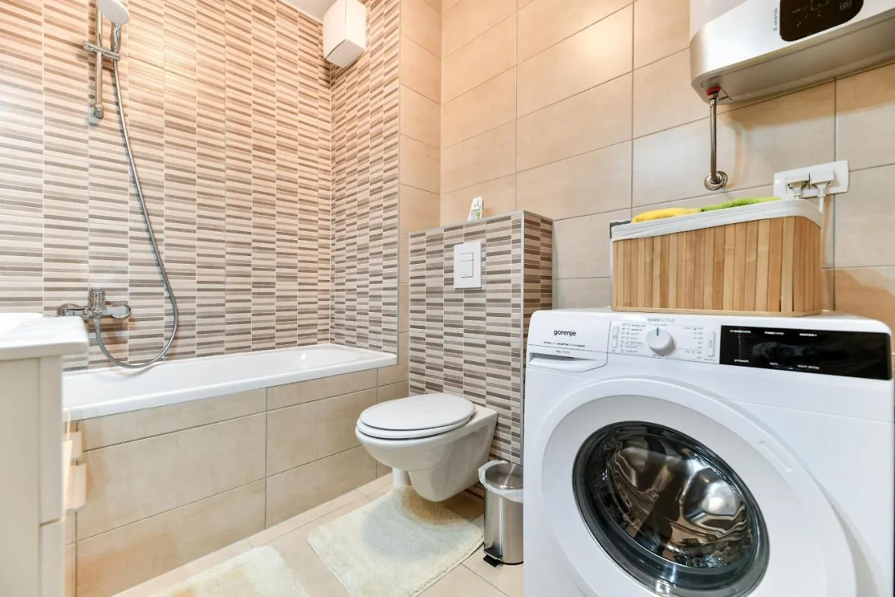 Modern Apartment For 2025' Vacation In ザダル