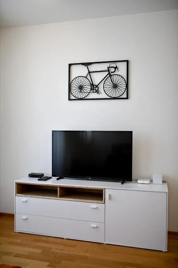 Modern Apartment For 2025' Vacation In ザダル
